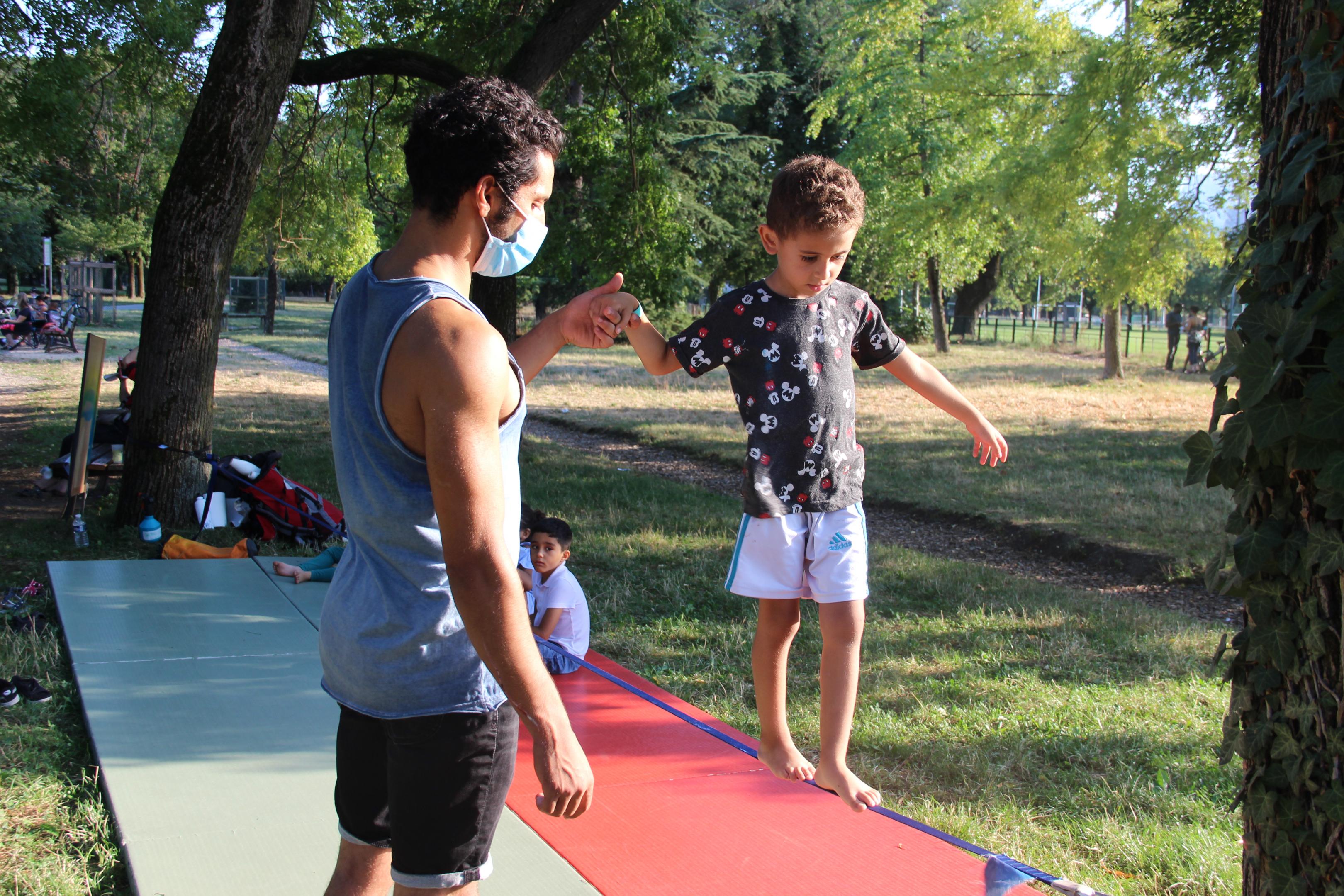 Enfant dans le Parc des Arts